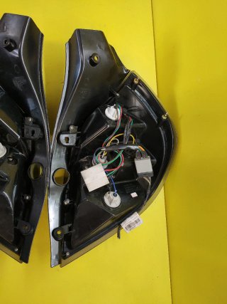 PILOTOS TRASEROS RENAULT CLIO III 5P - LED -
