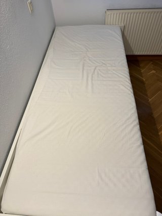 Letto a castello in legno bianco