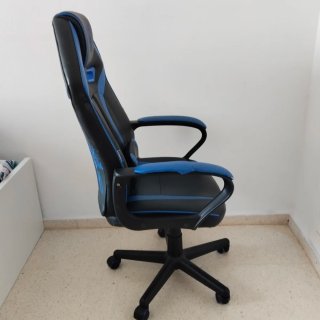 Silla Gamer STINGER Negra y Azul