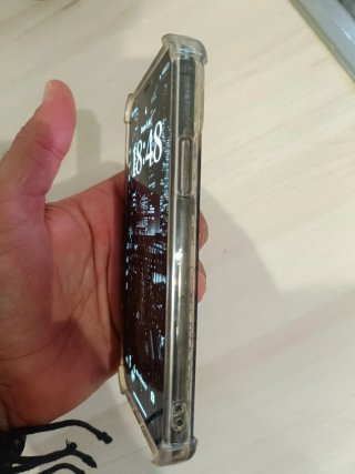 iPhone 11 Pro 64GB. Batteria al 74%