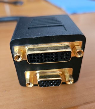 Adaptador DVI a VGA + DVI