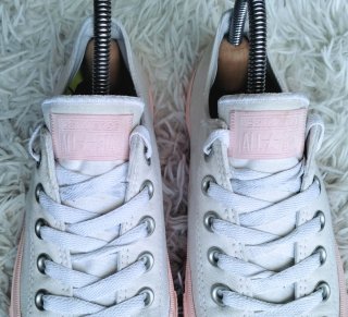 Zapatillas Converse Blancas y Rosas