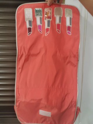 Neceser estampado pintalabios
