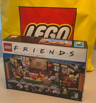 LEGO Friends Central Perk 21319 Descatalogado