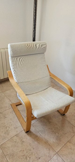 Sillón Poäng Ikea con reposapiés