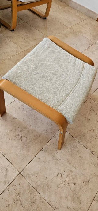 Sillón Poäng Ikea con reposapiés