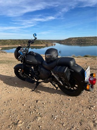 Keeway Superlight 125 Negra