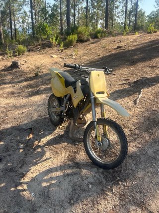 Malaguti  niños  Motocross Amarilla No mareantes