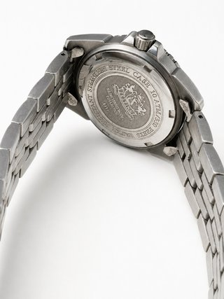 Reloj Festina de cuarzo en acero · 100 m / 10 ATM