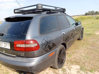 Volvo V40 2004