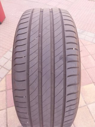 Neumático Michelin Primacy4 215/55 R16