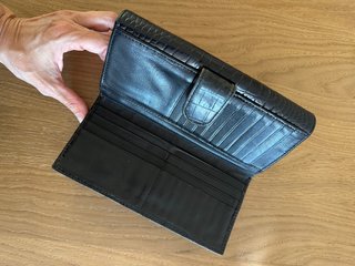 Cartera Furla Piel Efecto Cocodrilo Negra