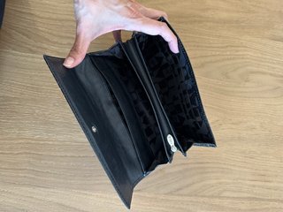 Cartera Furla Piel Efecto Cocodrilo Negra