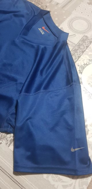 Maglietta Nike tecnica traspirante blu