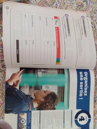 Frances A1. Libro y cuaderno de ejercicios.