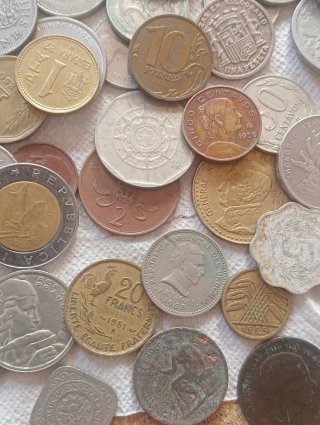 350 Monedas Mundiales Colección Variada