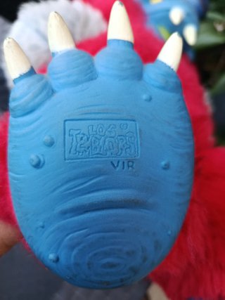 Temblors VIC peluche años 90 Rojo