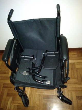 Silla ruedas con cojin, regalo capa lluvia