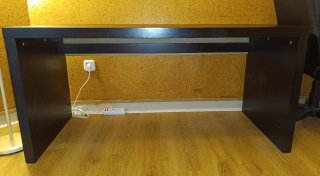 Mesa de escritorio negra