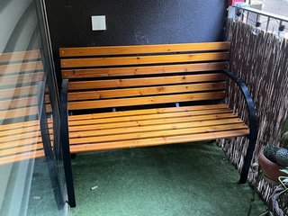 Banco de madera con cojín