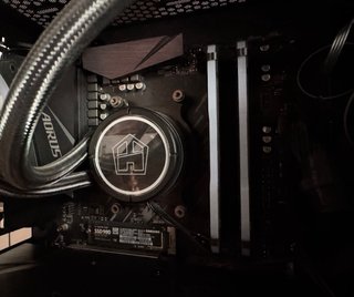 PC Gaming Ryzen 7 5800X3D RX 6750 XT 12GB 32GB RAM