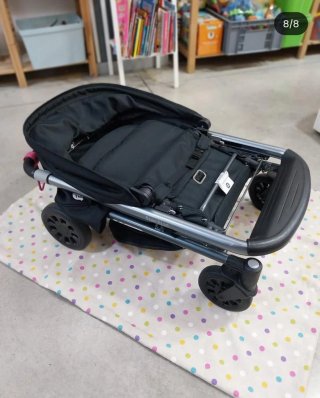 Carro de bebé Tuc Tuc niña en muy buen estado
