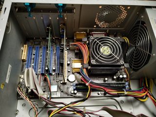 Ordenador Retro BIOSTAR Win XP + Win 98 SE