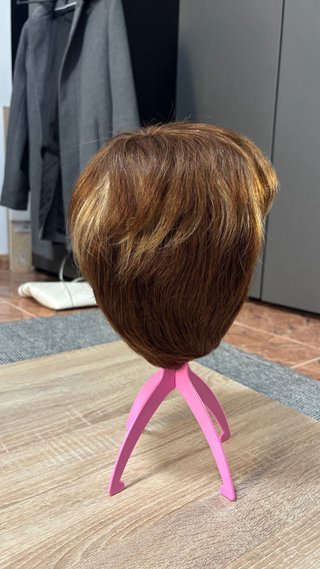 Peluca pelo natural castaño corto