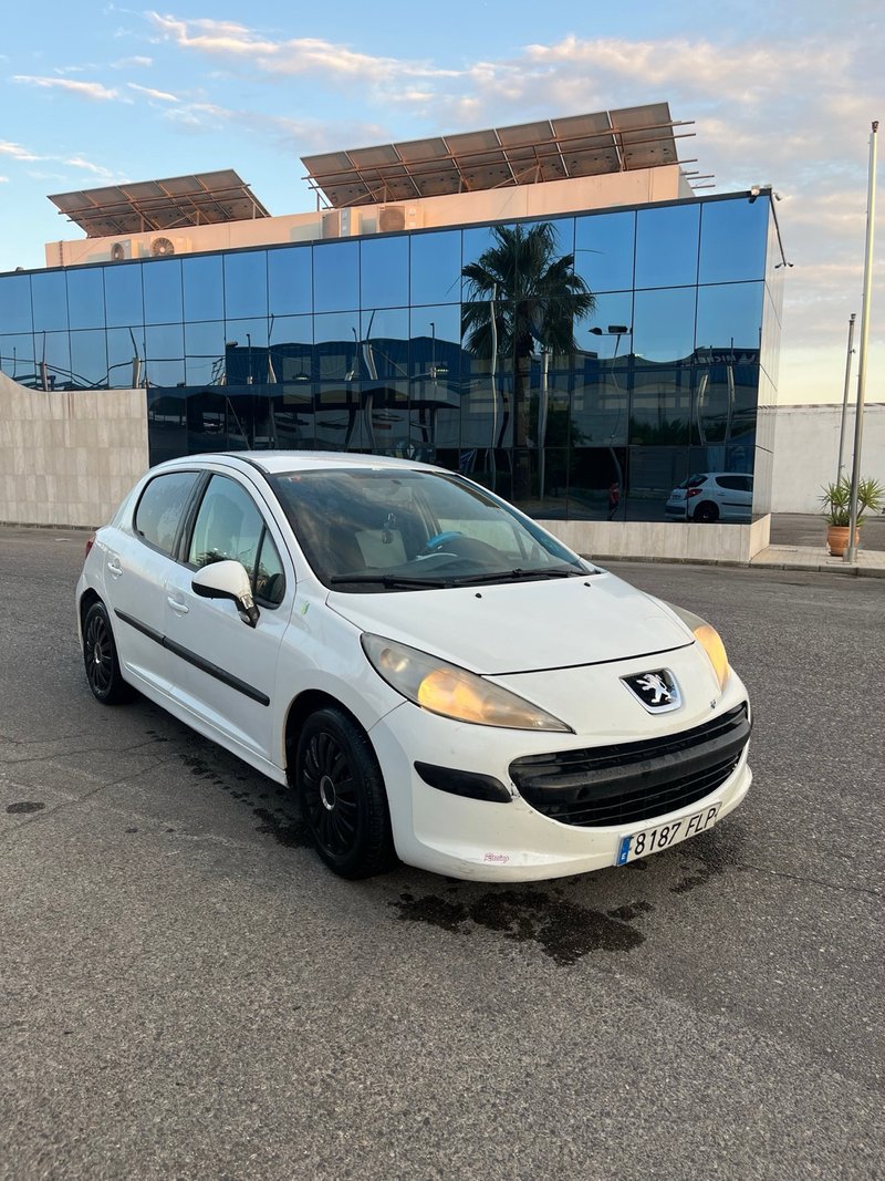 Peugeot 207 2007 - foto 1