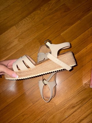 Sandalias Beige Plataforma