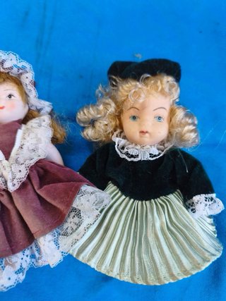 Lote 2 Bonecas Porcelana Pequenas