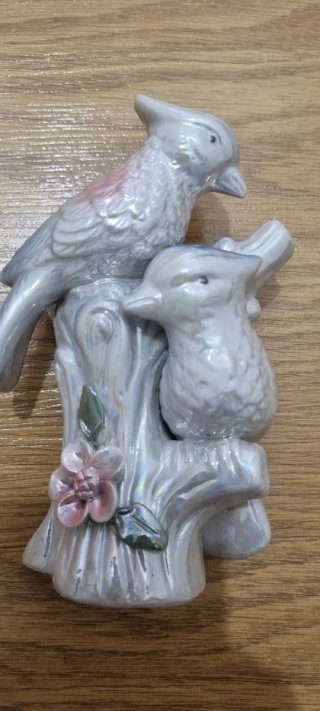 Figura de porcelana de dos pájaros