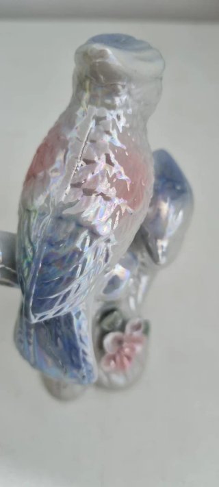 Figura de porcelana de dos pájaros