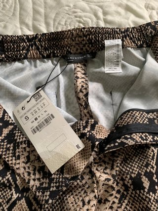 Pantaloni Zara stampa pitone