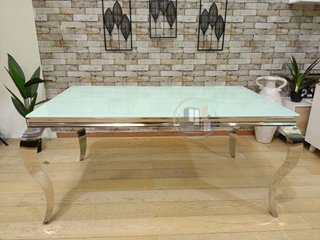 MESA DE COMEDOR - NUEVA