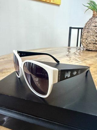 Gafas de sol Tous blancas y negras
