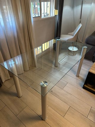 Mesa de cristal moderna