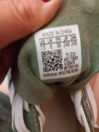 Adidas Gazelle verdes y rosas sin usar