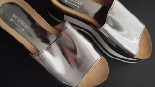 NUEVAS! Sandalias plateadas BY D'BUZZ