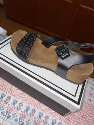 Sandalias negras de mujer