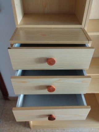 Estantería modular de madera