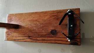Jamonero de madera y metal