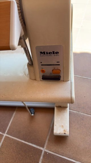Planchadora industrial Miele Electronic B863