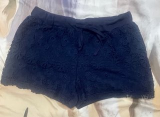 Shorts de encaje azul marino Talla M