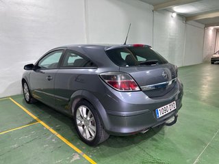 Opel Astra Gtc/BOLA DE REMOLQUE / Sport 1.9 CDTi