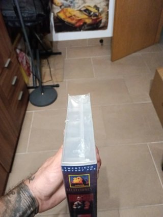 Pelí VHS Depredador SIN ABRIR..ARNOL