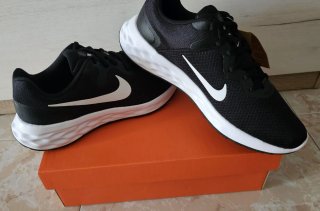 Zapatillas Nike Revolution 6 Running Negras