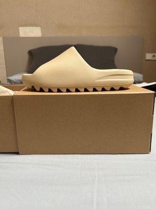 Yeezy Slide Bone Auténticas Talla 43