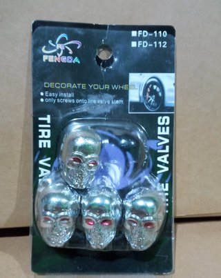 4Tapones Válvula Neumático Calavera Cromada NUEVOS