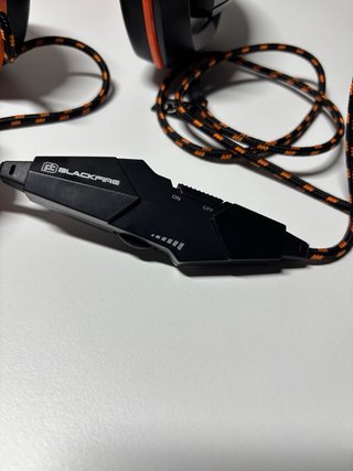 Auriculares Gamer Blackfire Naranja y Negro